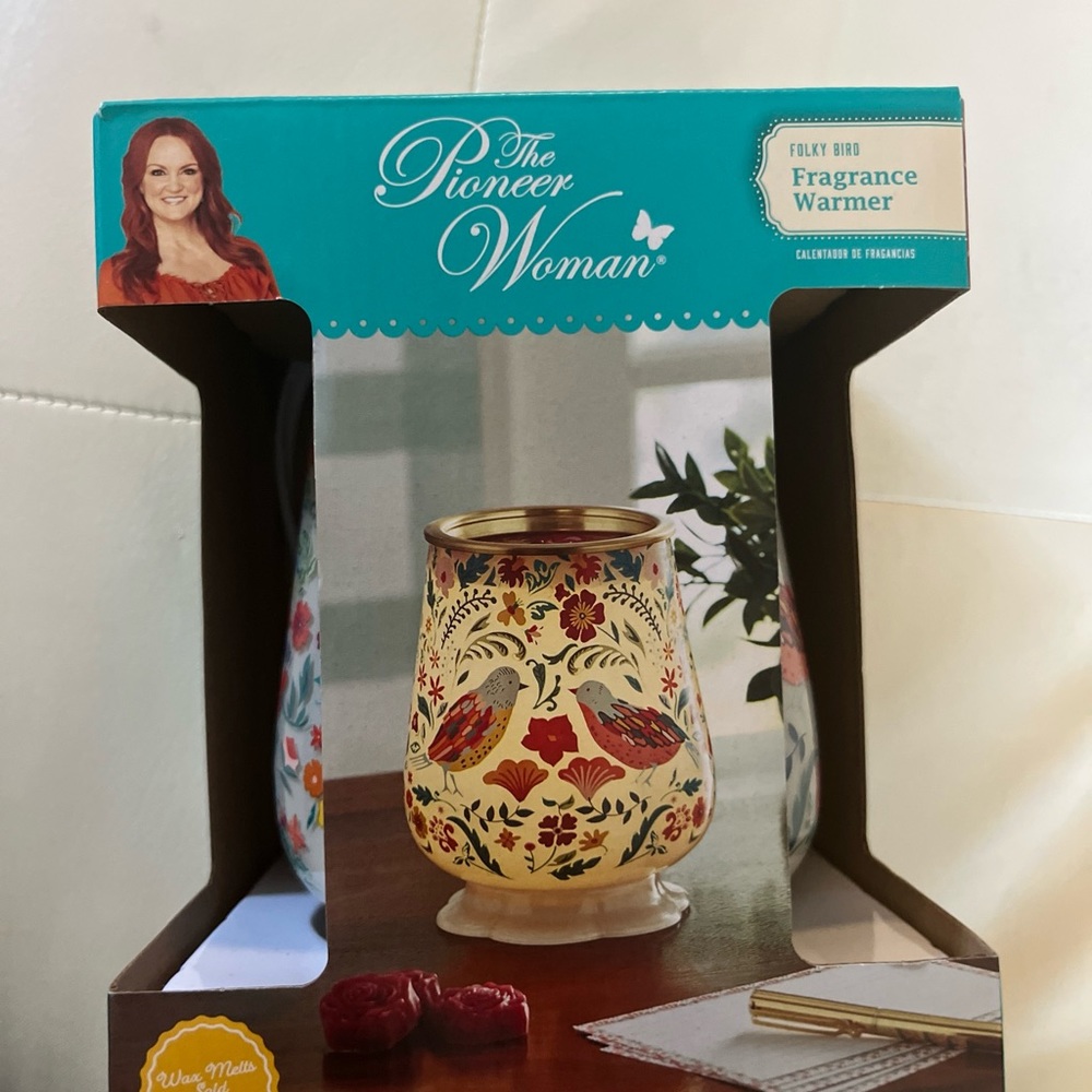 The Pioneer Women.. fragrance warmer